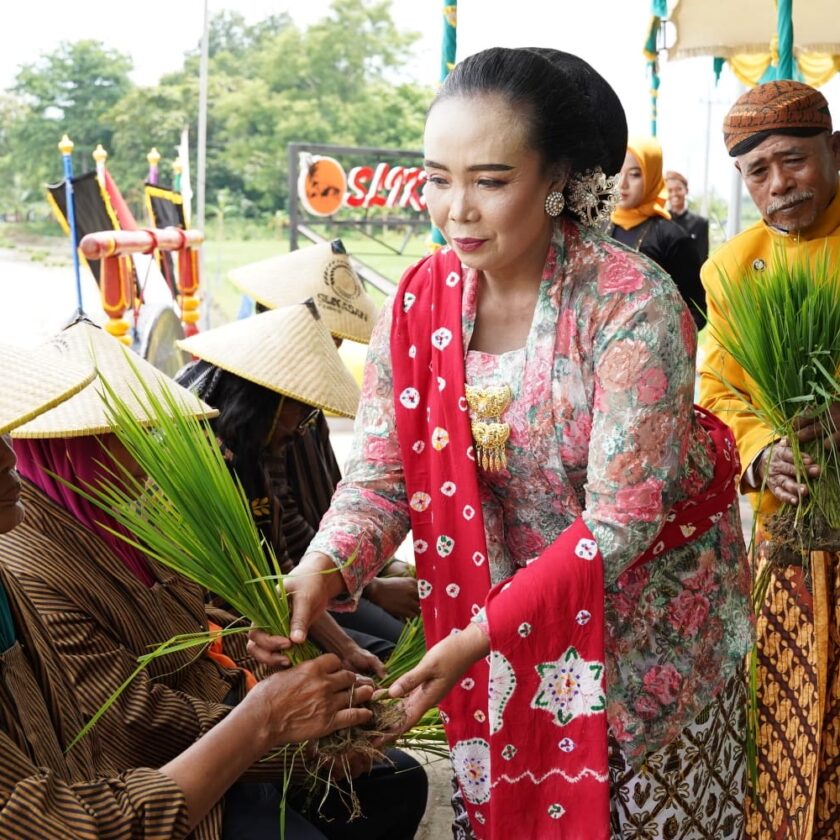 Foto Tradisi Slikasan Tuban