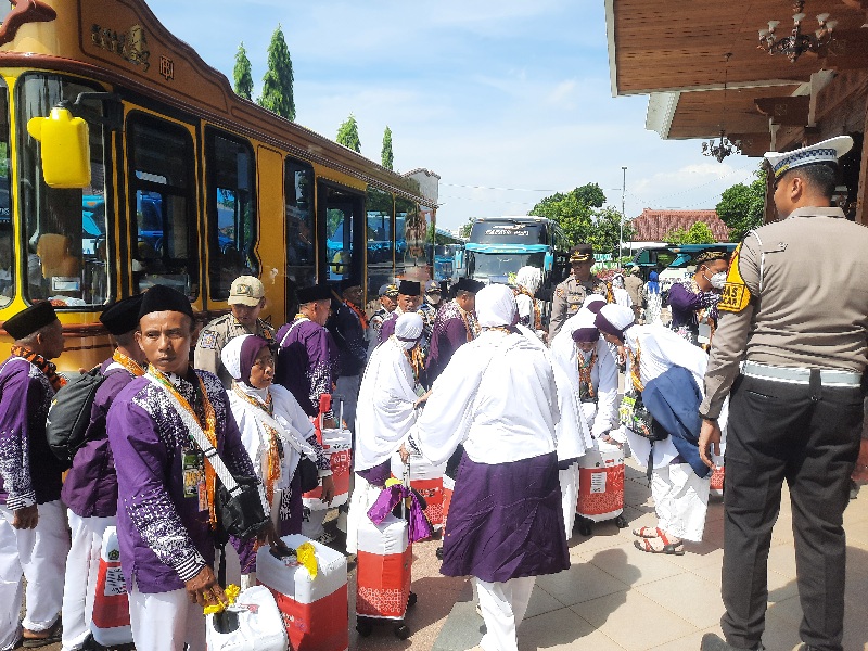 Pemberangkatan Haji Tuban