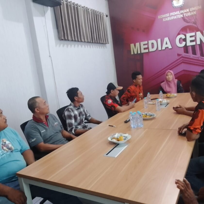 Audensi dengan KPU Tuban