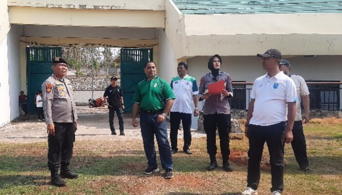 Cek stadion Tuban